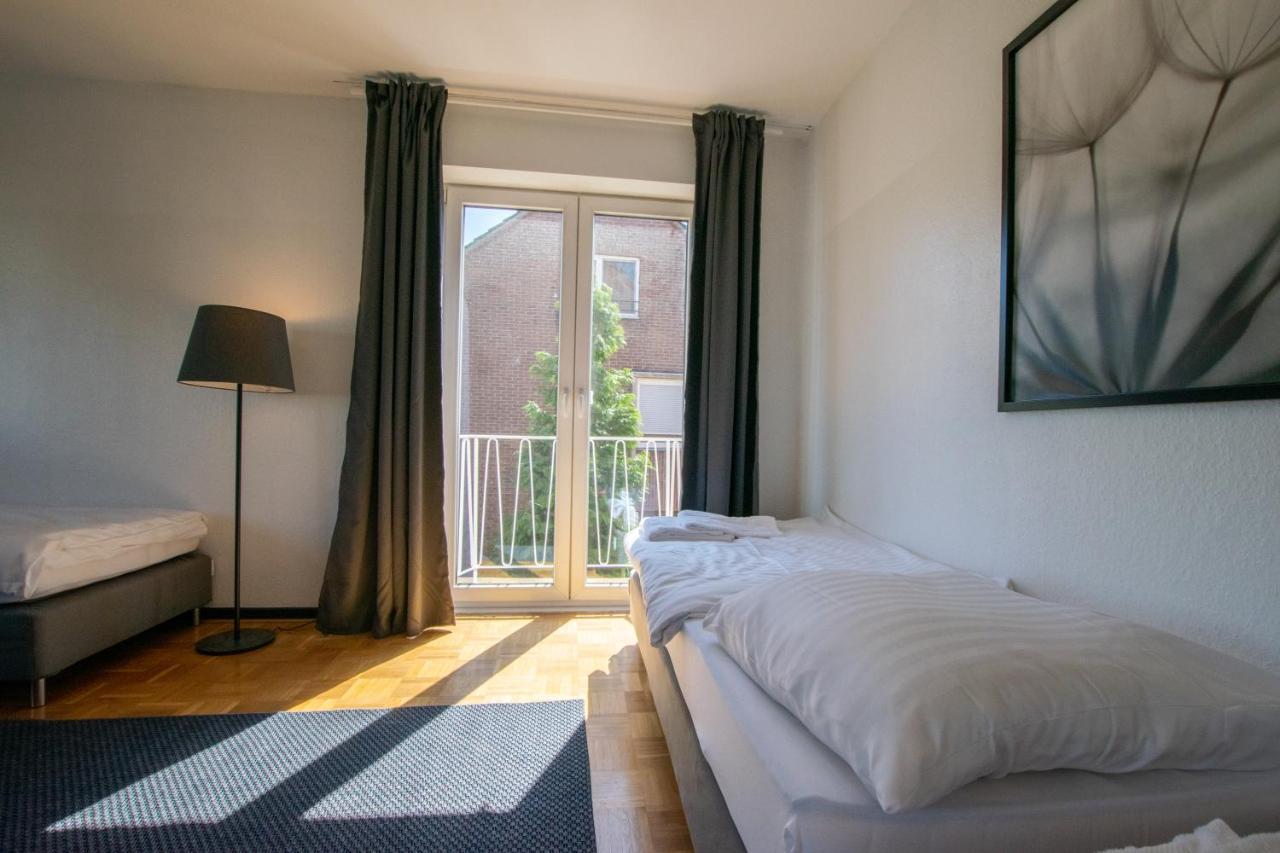 מירבוש Raj Living - 1 , 3 And 4 Room Apartments - 20 Min Messe Dus & Airport Dus מראה חיצוני תמונה