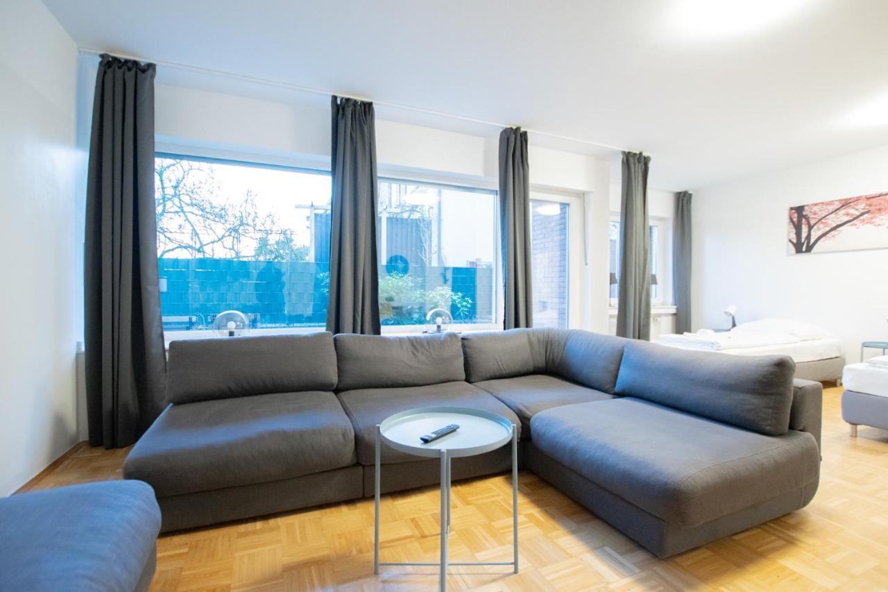 מירבוש Raj Living - 1 , 3 And 4 Room Apartments - 20 Min Messe Dus & Airport Dus מראה חיצוני תמונה